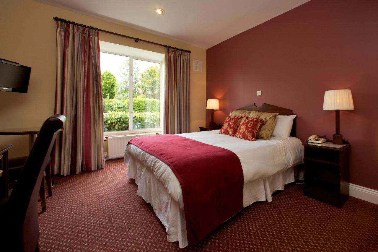 Glenwood House Hotel Carrigaline Exterior foto
